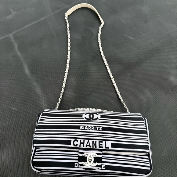 Venise Biarritz Flap Bag Striped Canvas Medium - Picture 6 of 13